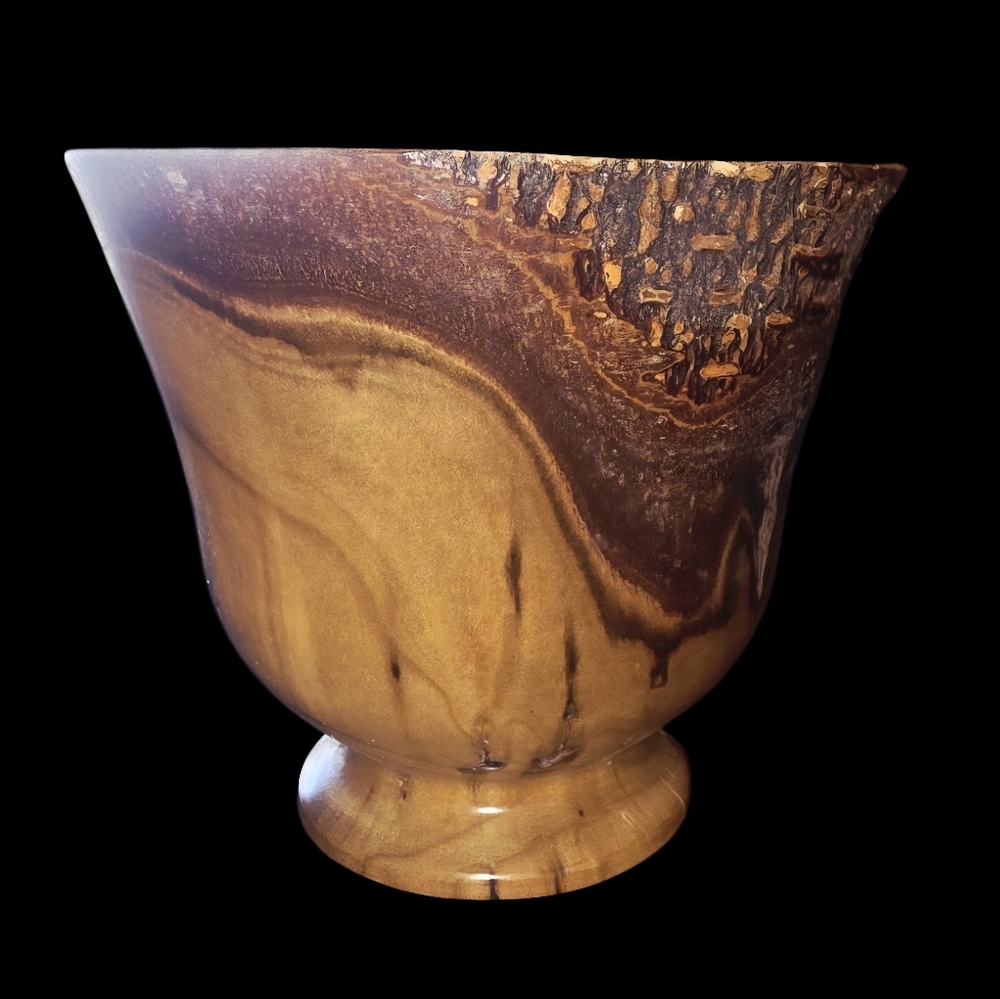 Handcrafted /turned Wild Magnolia Wood bowl with beautiful live natural edge.